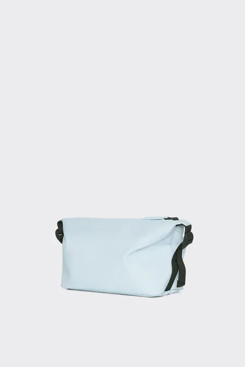 RAINS WEEKEND WASH BAG - 2 COLORS